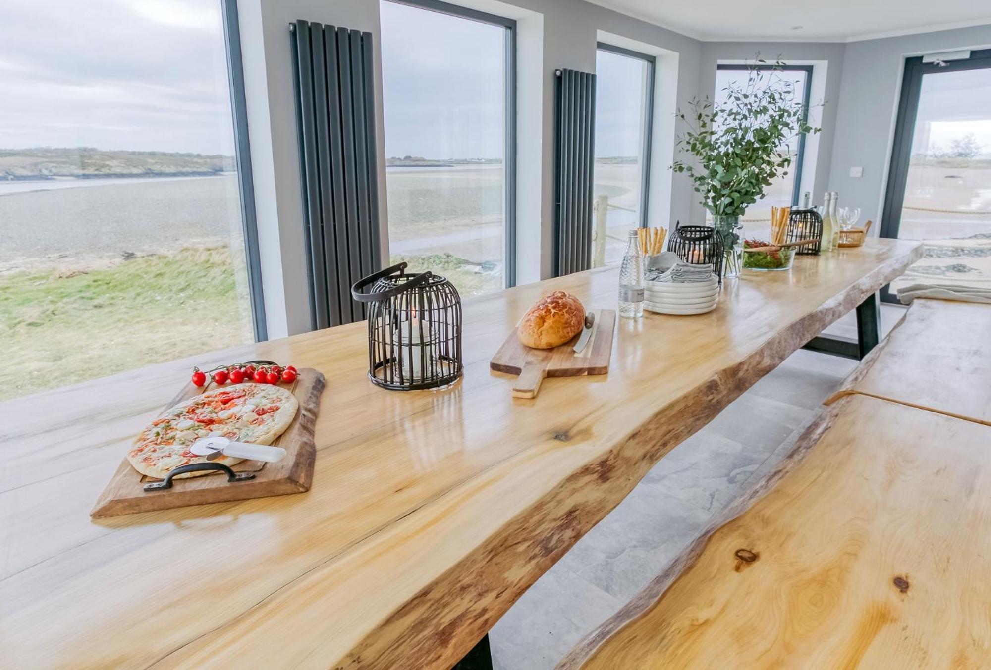 Hen Cymyran Villa Caergeiliog Luaran gambar